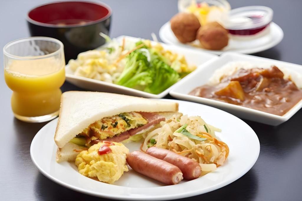 Roco Inn Matsuyama Naha Ngoại thất bức ảnh