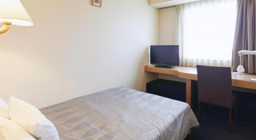 Roco Inn Matsuyama Naha Ngoại thất bức ảnh