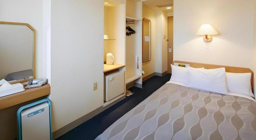 Roco Inn Matsuyama Naha Ngoại thất bức ảnh